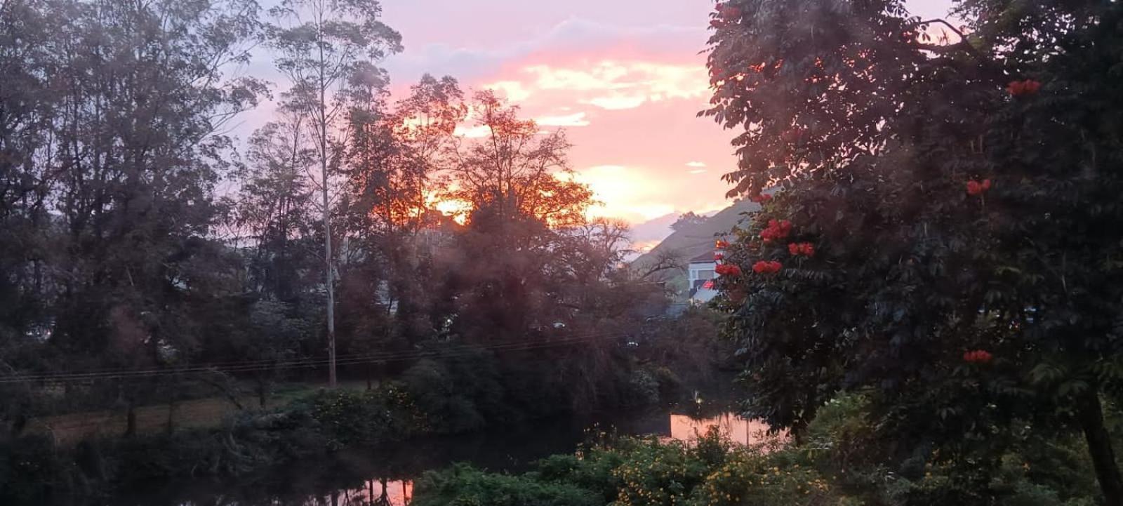 Sisiram River Side Munnar Dış mekan fotoğraf